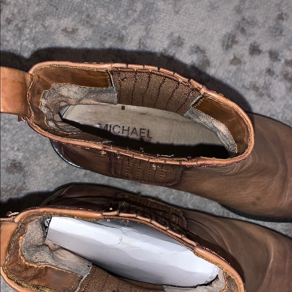 Michael Kors booties - Picture 3 of 4